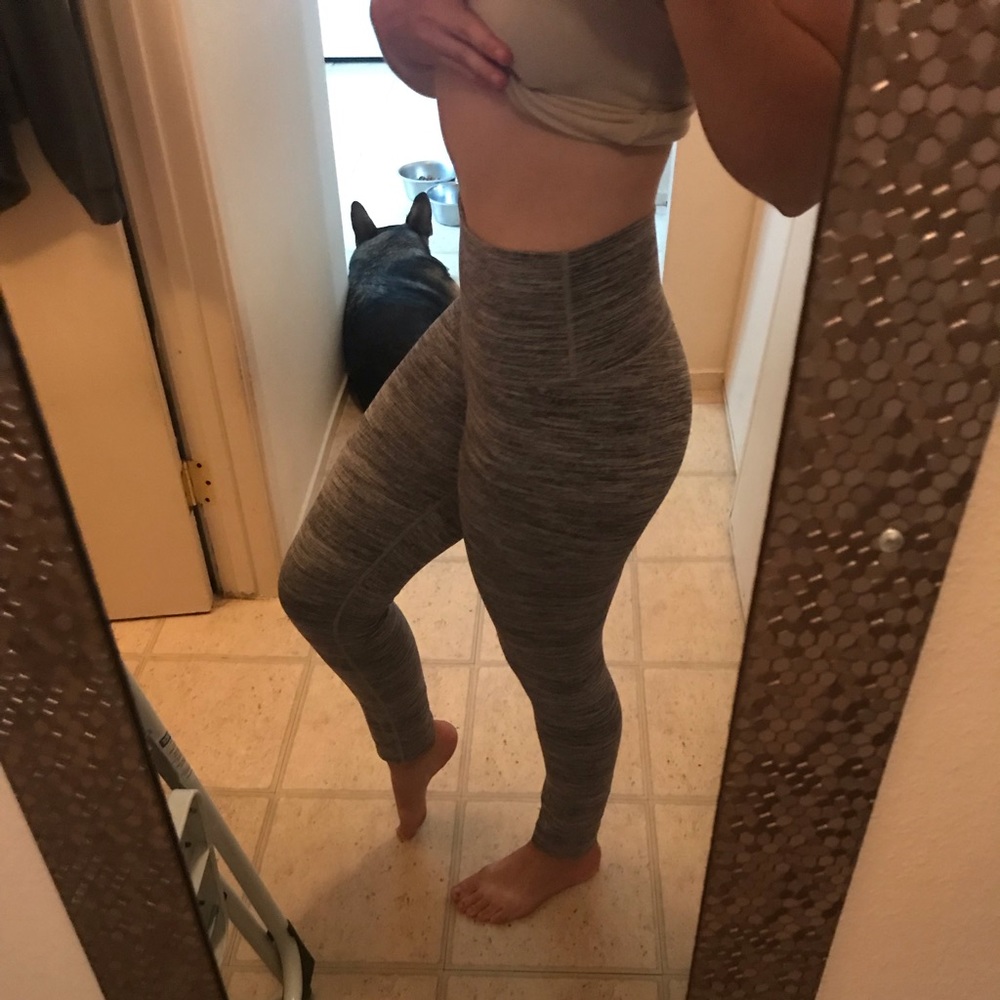 Grey Lululemon high waisted wunder unders 7/8